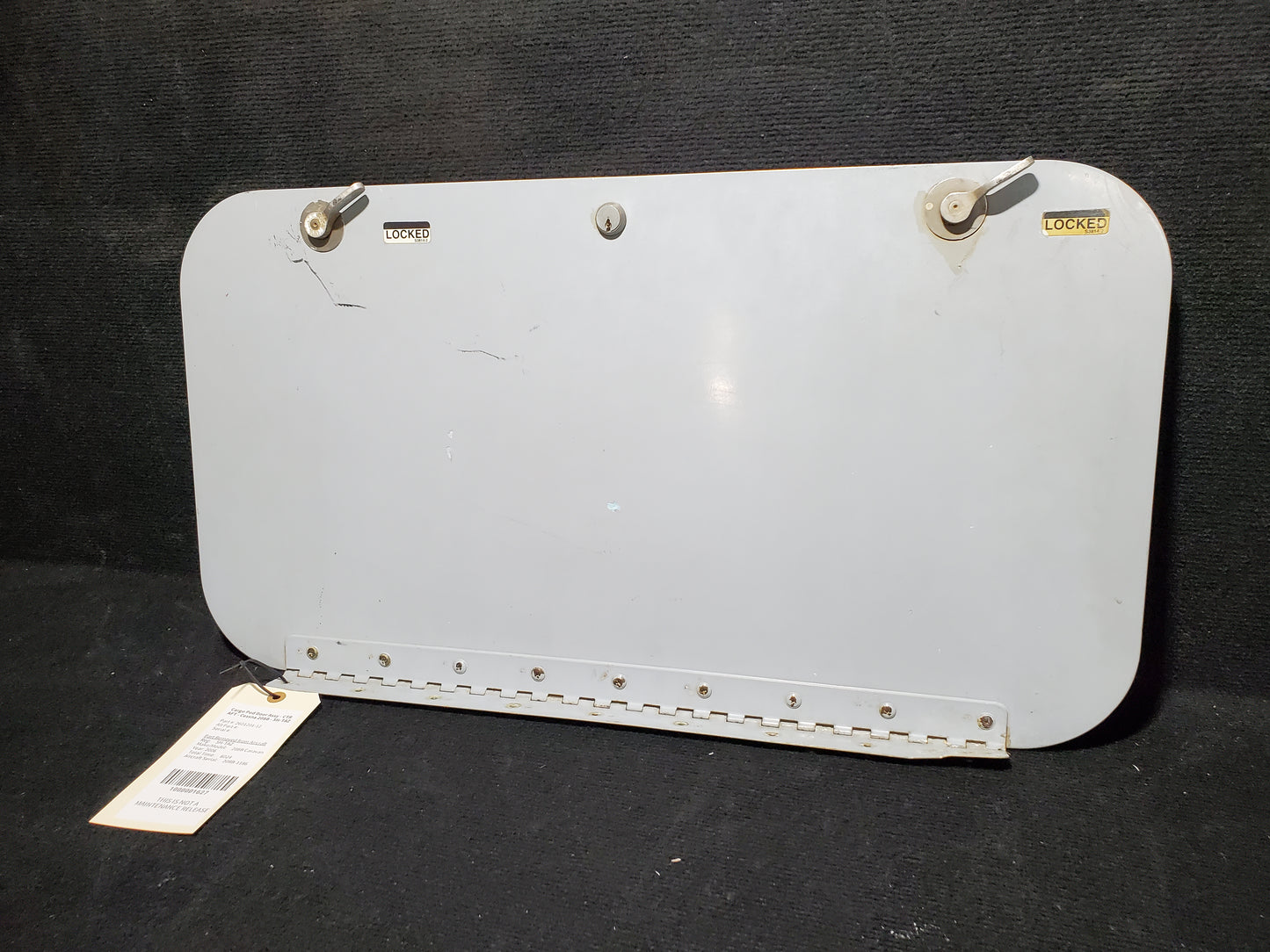Cargo Pod Door Assy - CTR AFT - Cessna 208B - 5H-TAZ