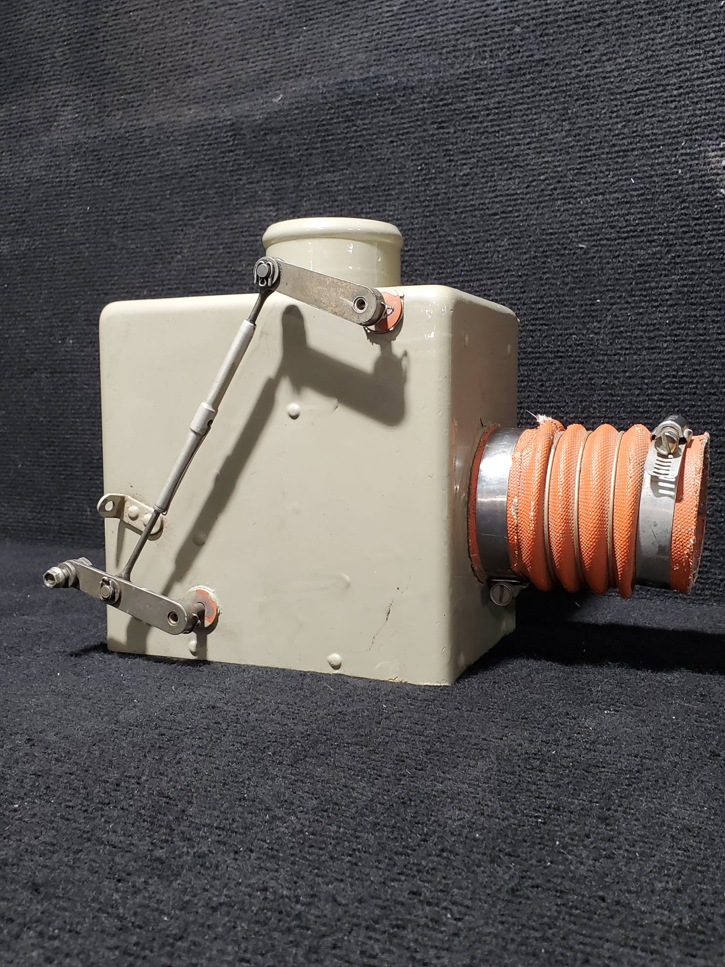 Bleed Air - Diverter Valve Assy - Cessna - 5Y-ZBW