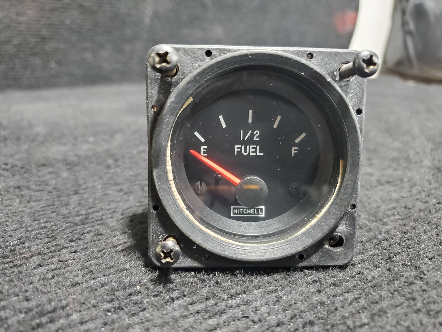 Fuel Quantity Gauge - Mitchell Aircraft - 5Y-FOO