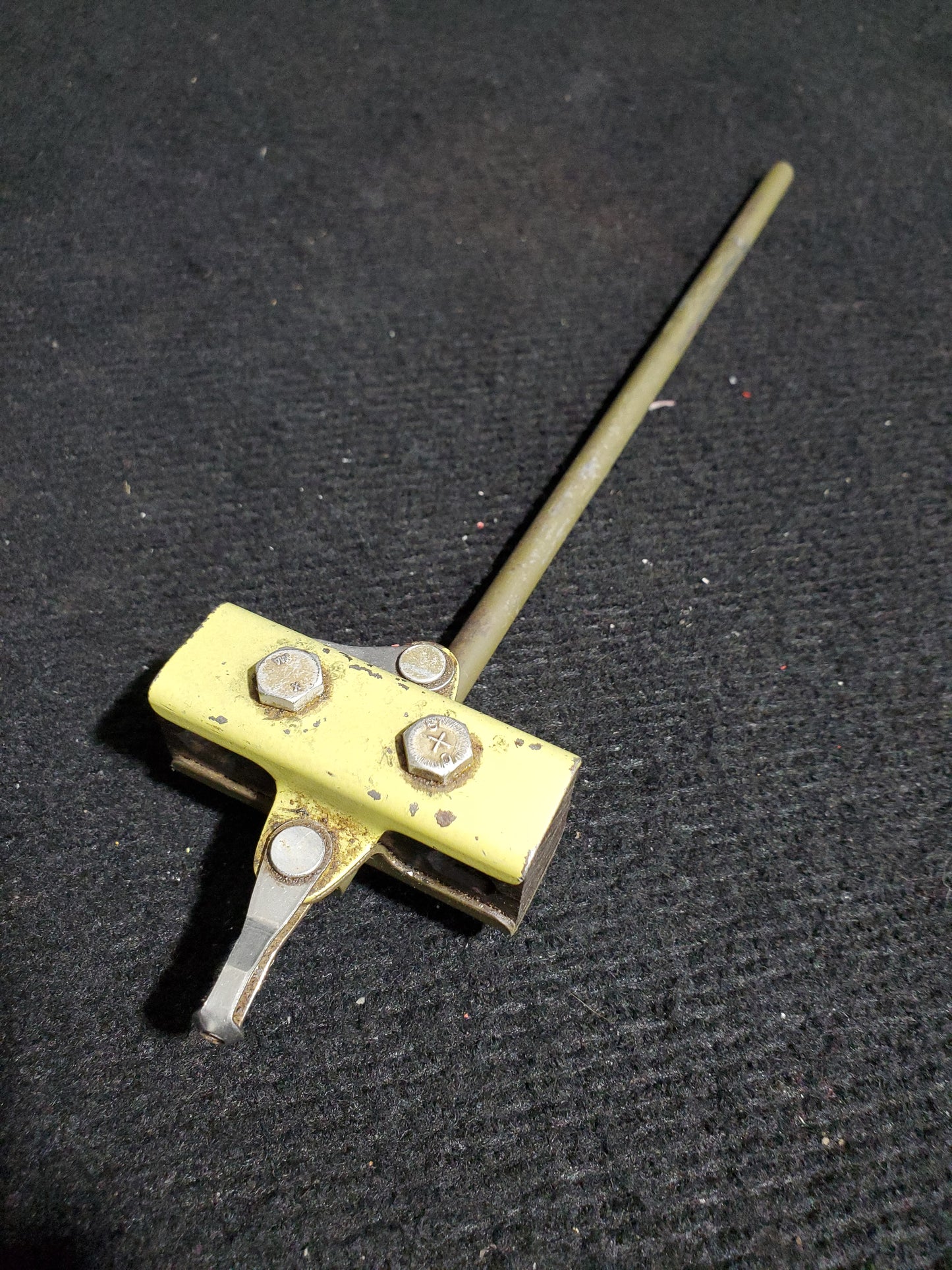 Lock & Retainer Assy - Cessna - 5Y-RNA