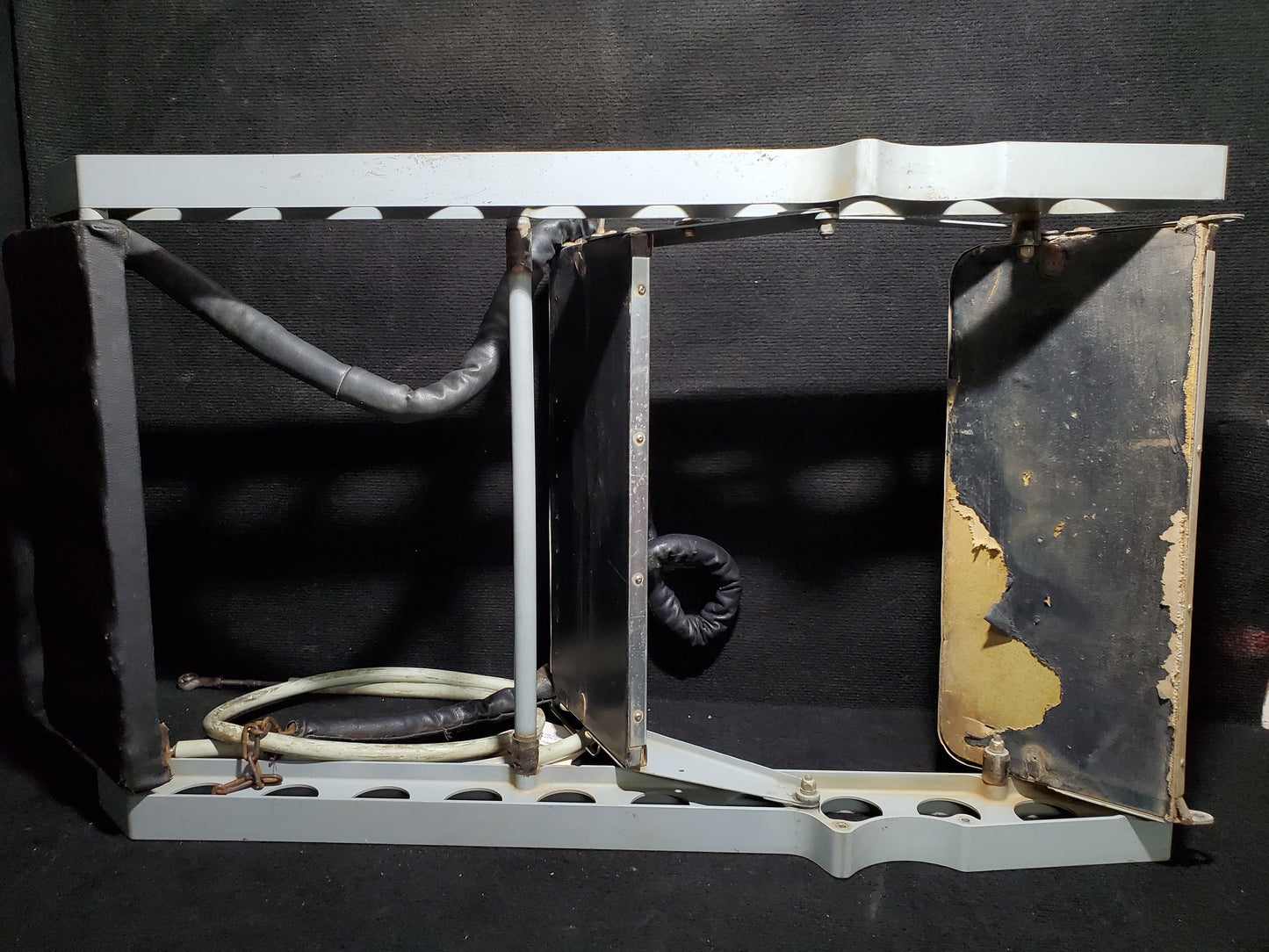 Passenger Step Assy - Cessna - 5H-NWA
