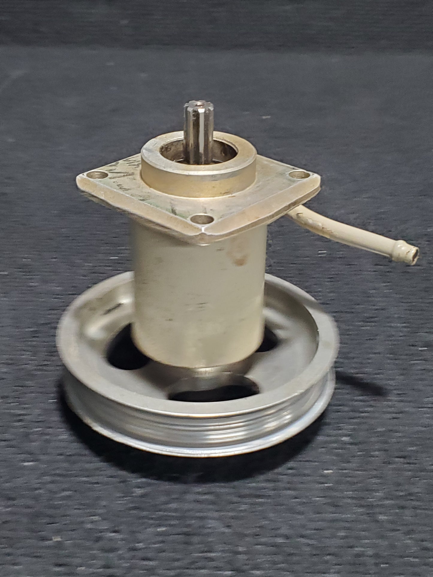 Elbow Assy LH Aft - A/C - Cessna - 5H-NWA