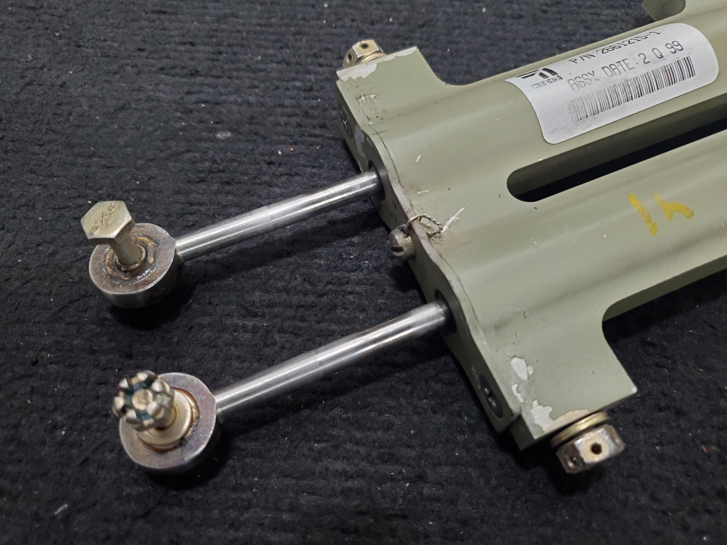 Elevator Trim Tab Actuator Assy - Cessna - OO-SEX