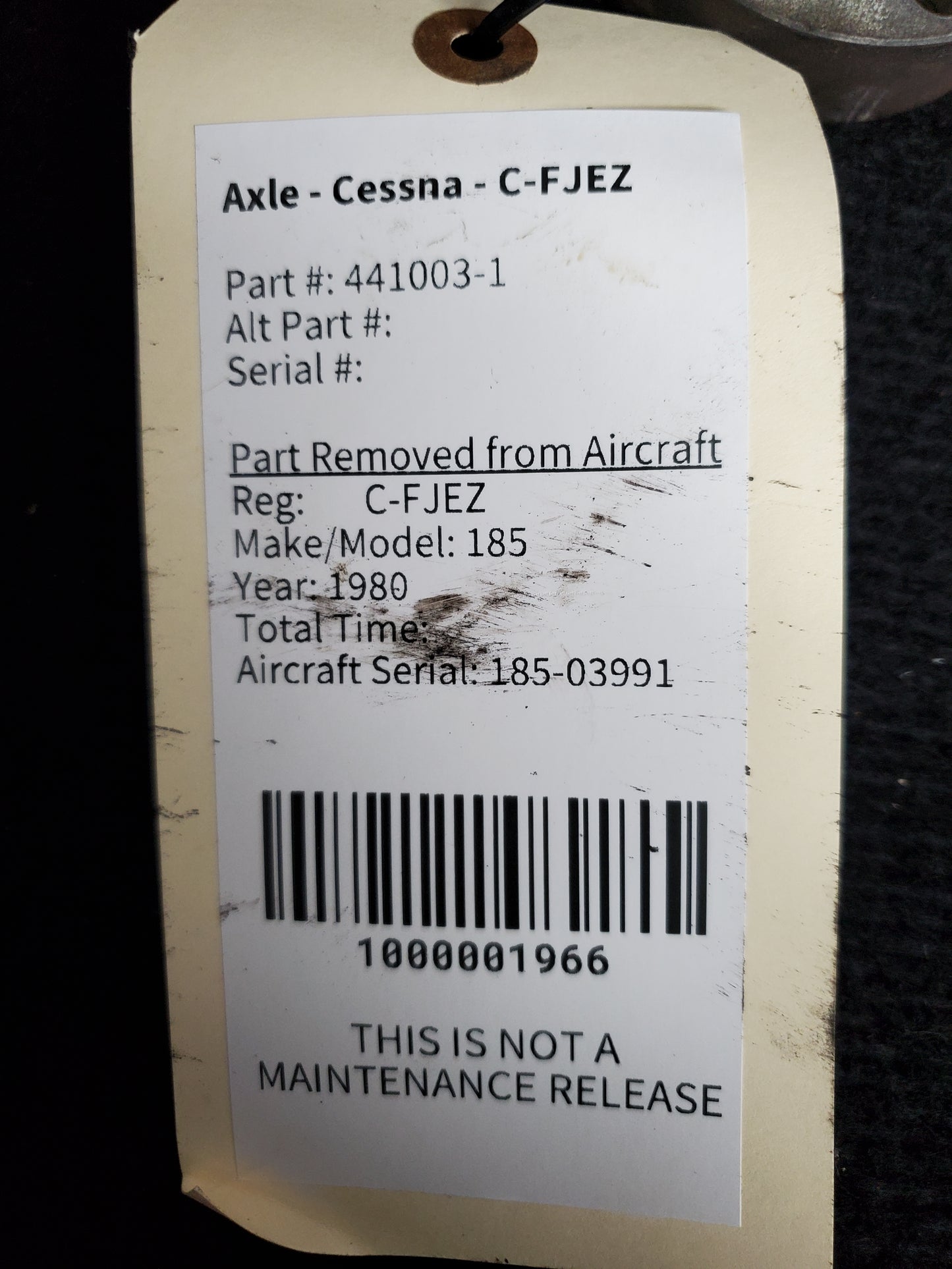 Axle - Cessna - C-FJEZ