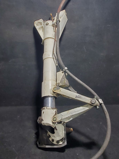 Main Landing Gear Strut Assy LH - Cessna - C-FSYN