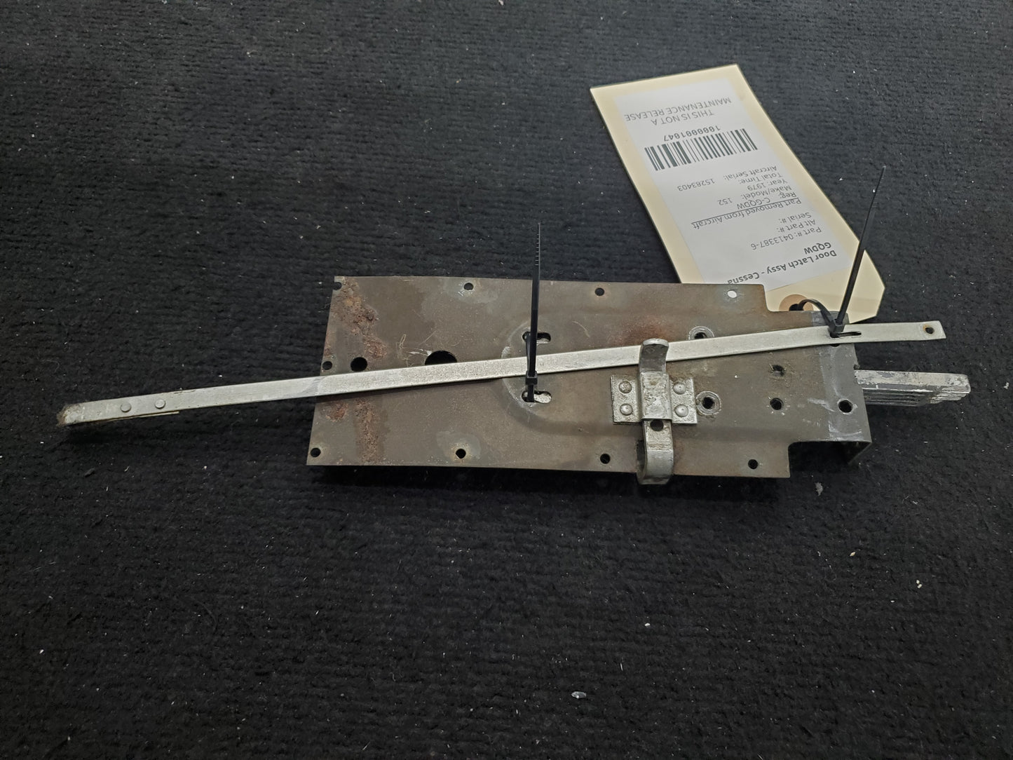 Door Latch Assy - RH - Cessna - C-GQDW