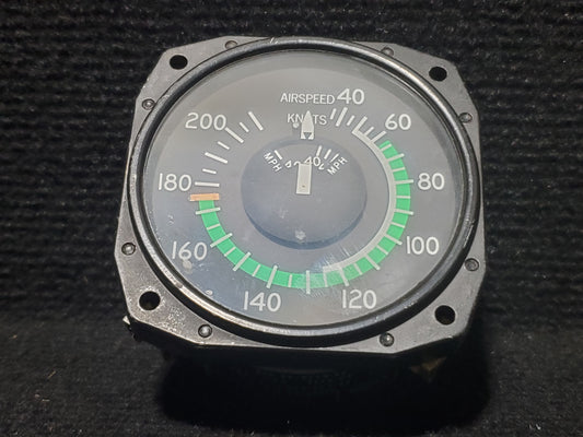 Airspeed Indicator - Sigma Tek - 5Y-ZBW