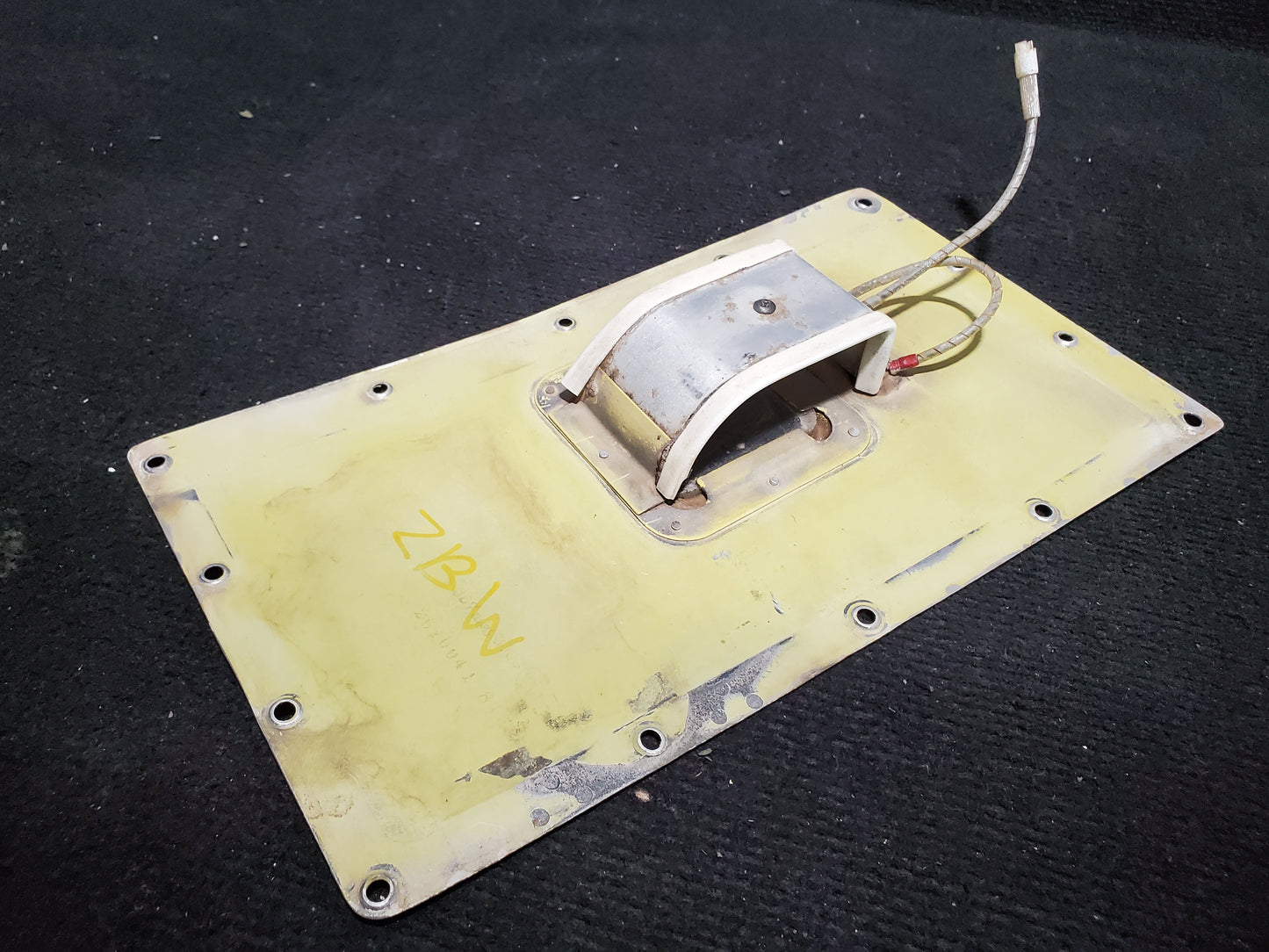 Access Cover w/ Courtesy Light - RH - Cessna - 5Y-ZBW