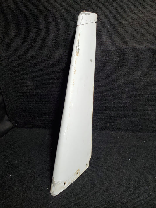 Vertical Fin Tip Assy W/ Flashing Beacon - Cessna - 5H-NWA