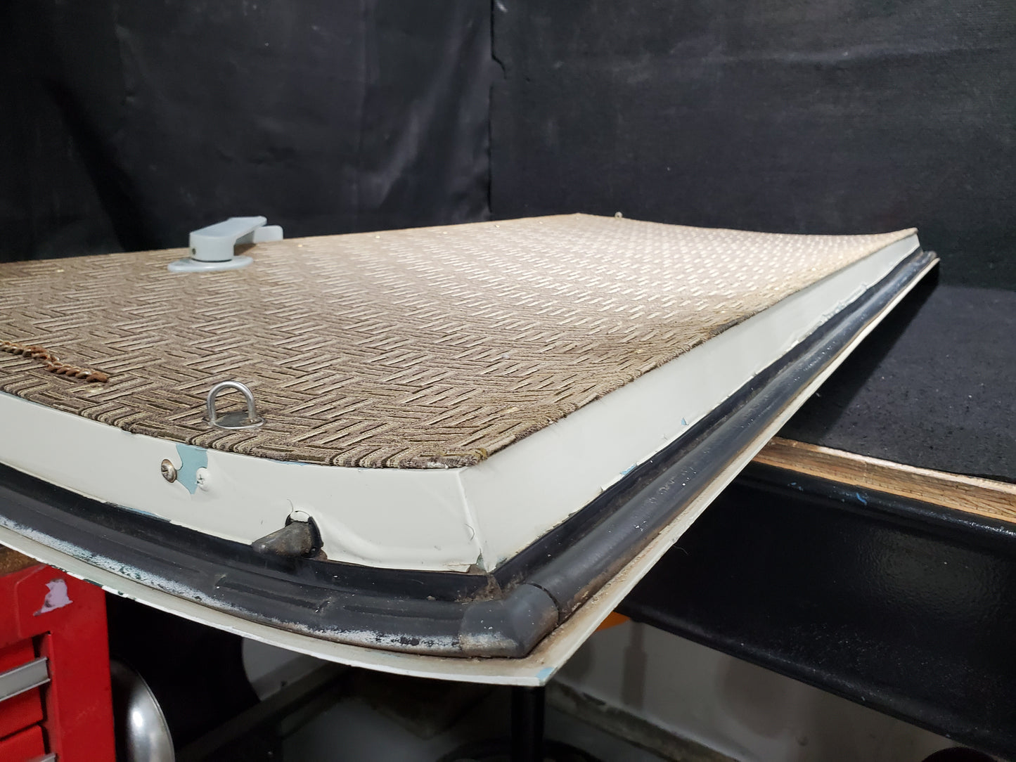 Cargo Door Assy - Lower - Cessna 208B Caravan - 5Y-MME