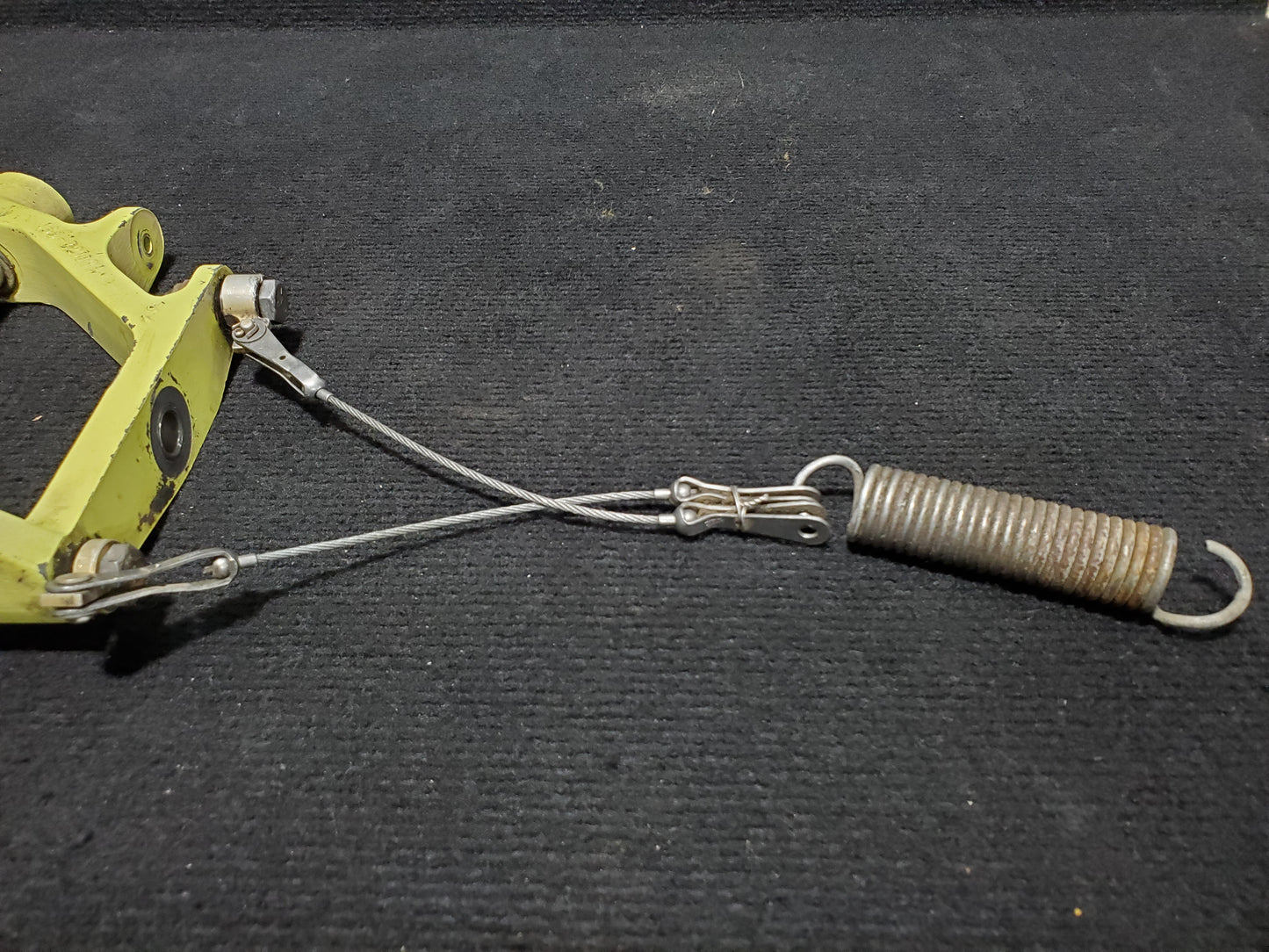 NLG Steering Yoke Assy - Beechcraft - C-FBPO