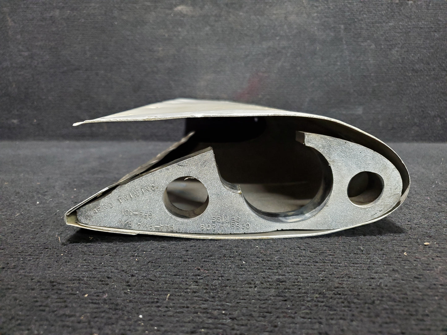 MLG Cover Assy - RH - Cessna - 5H-TAZ