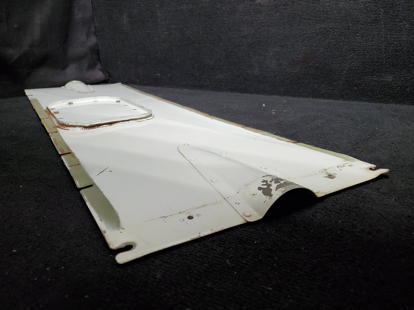 MLG Cover Assembly - Cessna - 5H-TAZ