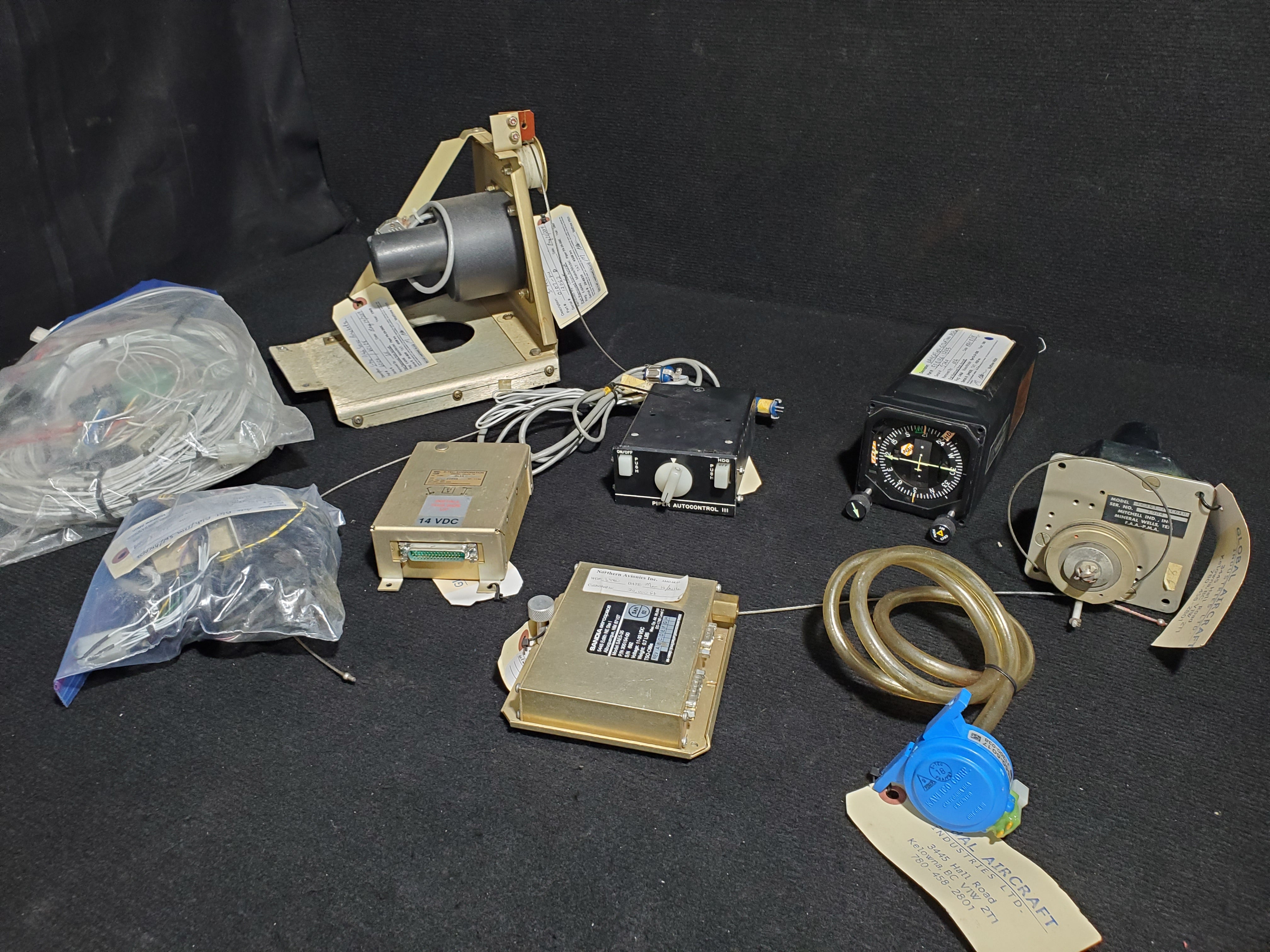 Autopilot - S-TEC-30 SYSTEM - C-GHJG – Global Aircraft Industries