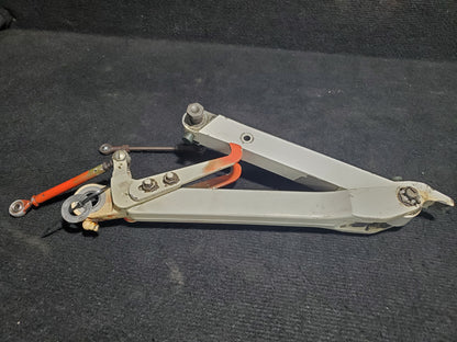 MLG Brace Assy LH - Cessna - C-FSYN