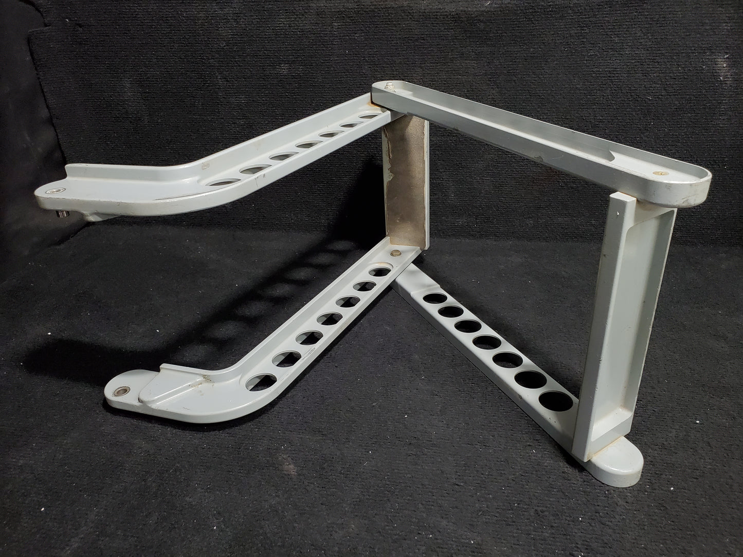 Crew Step Assembly - Cessna - 5Y-MME