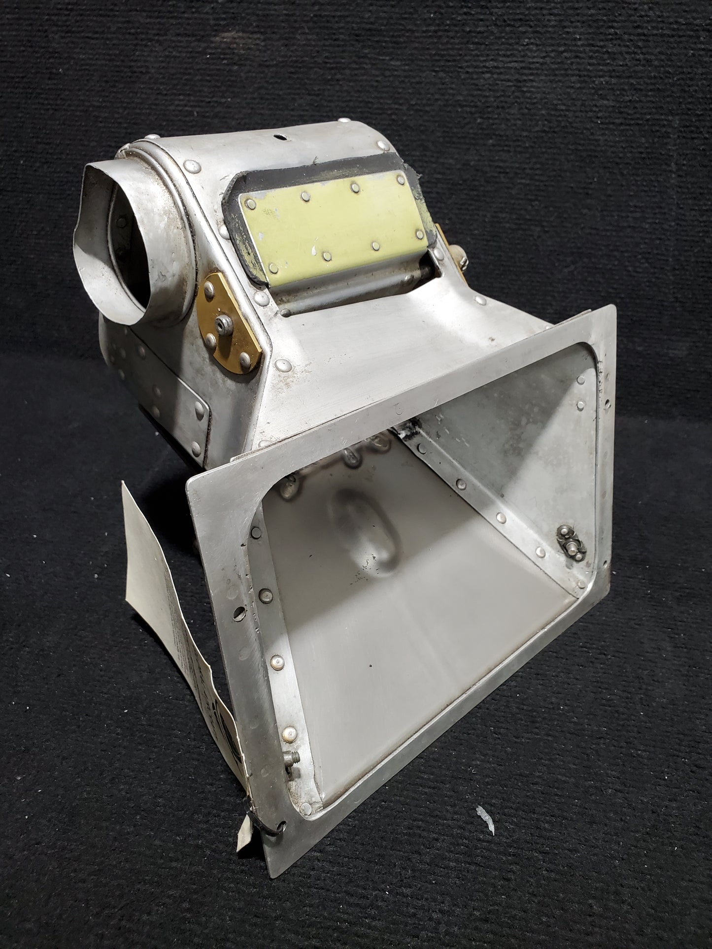 P. Ponk Airbox - 5Y-FOO