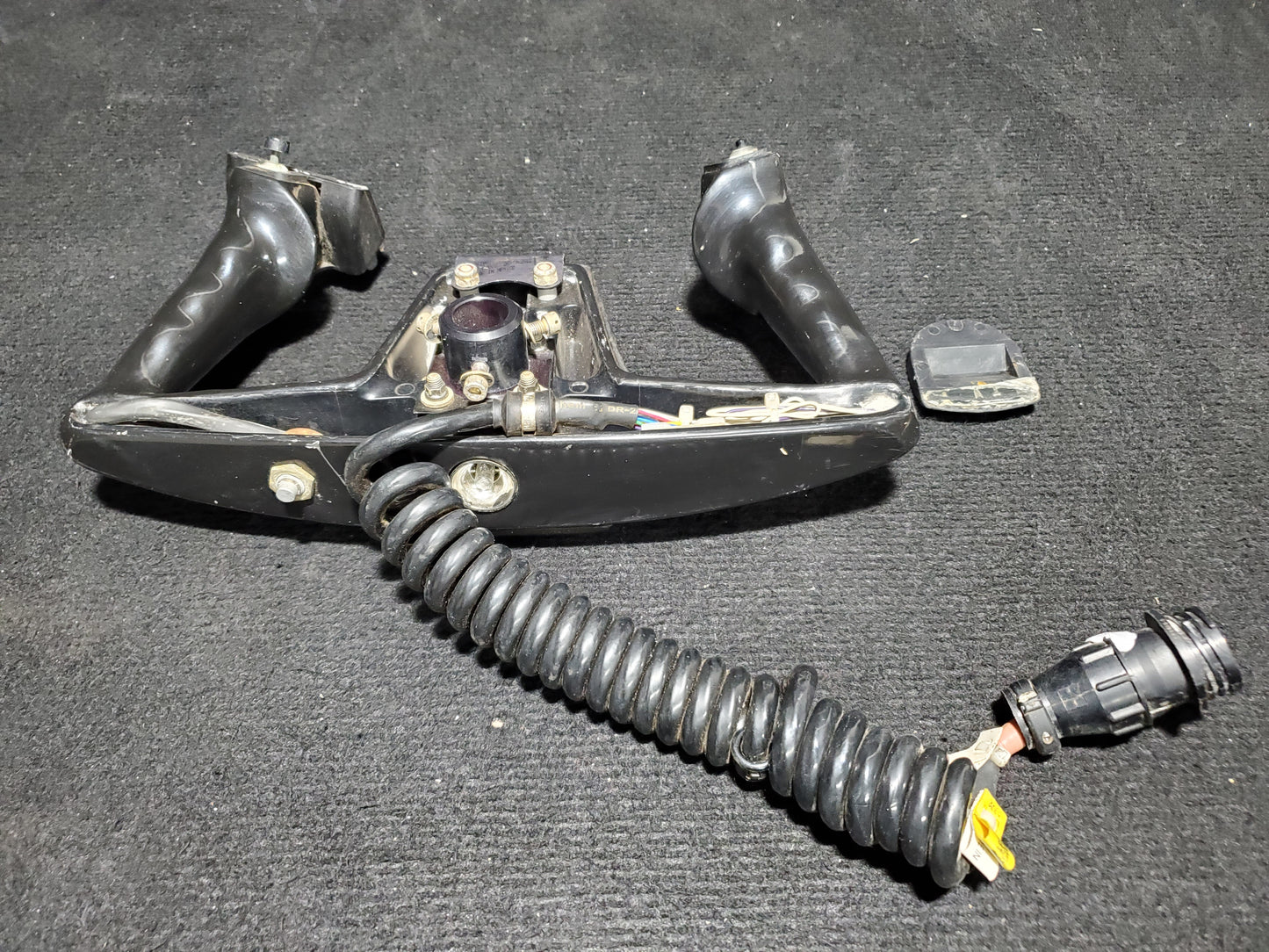 Control Wheel Assy - Co-Pilot - Cessna - 5Y-MME