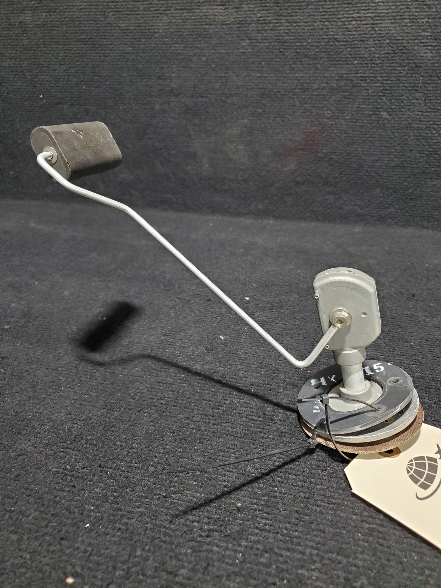 Fuel Level Transmitter INBD - Cessna - 5H-NWA