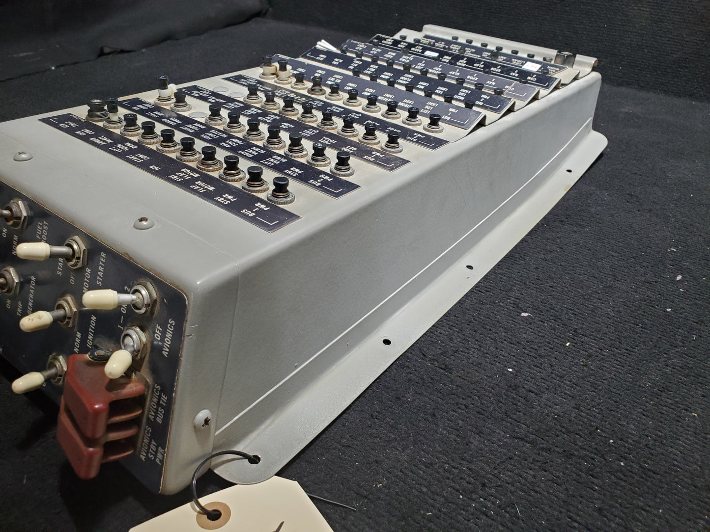 Circuit Breaker Panel Assembly - Cessna - 5Y-ZBW