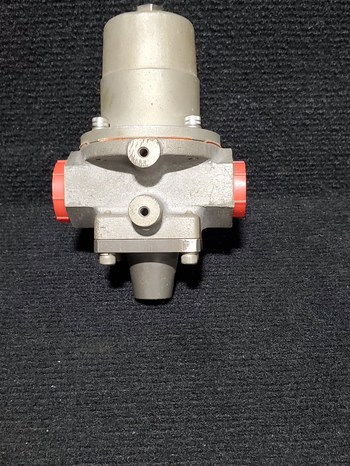 Pressure Regulator - Cessna - 5H-TAZ