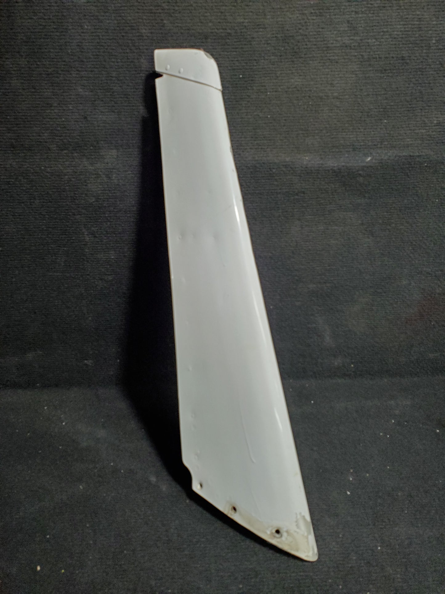 Vertical Fin Tip Assy W/ Flashing Beacon - Cessna - 5H-NWA