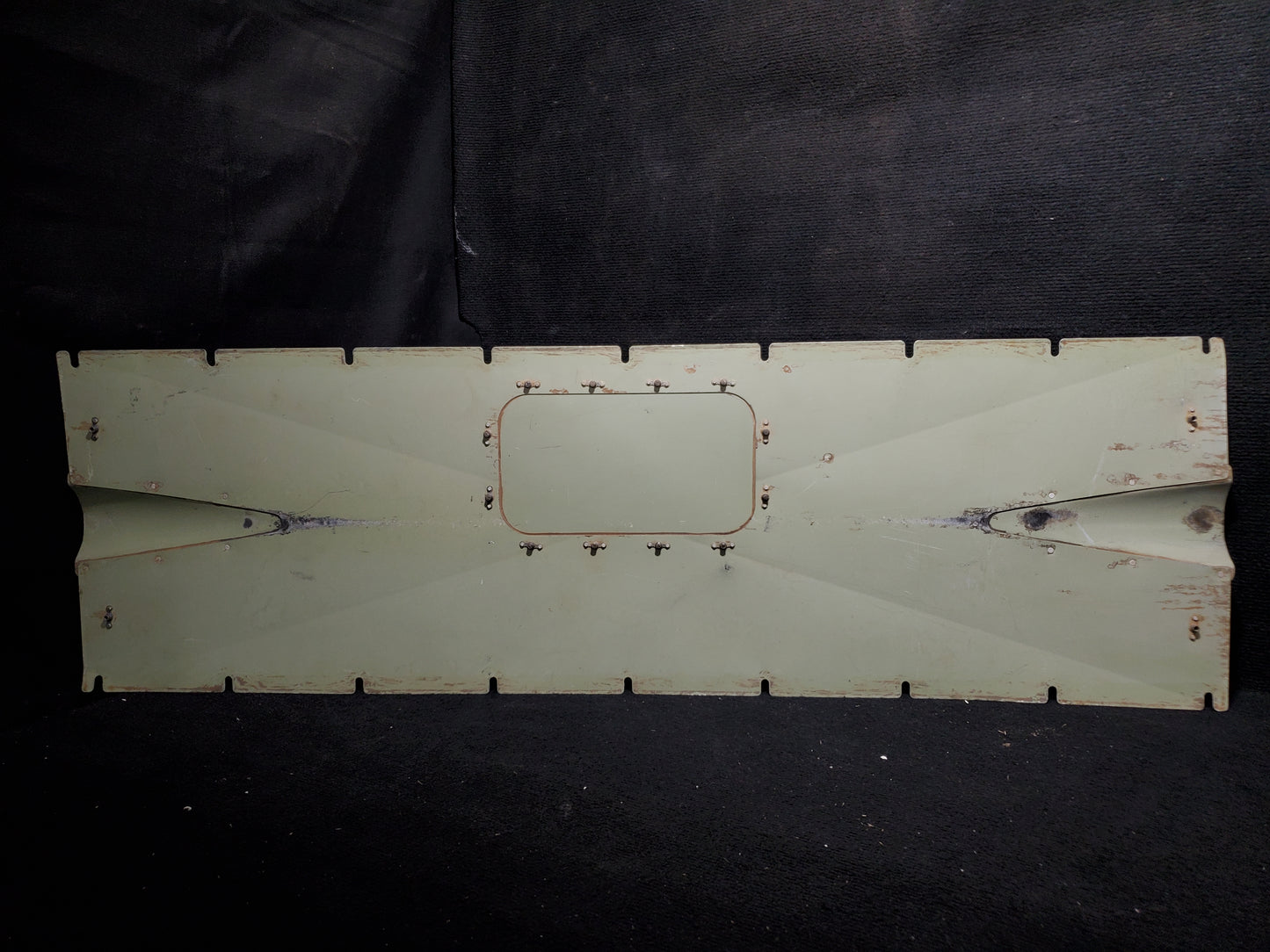 MLG Cover Assembly - Cessna - 5H-NWA