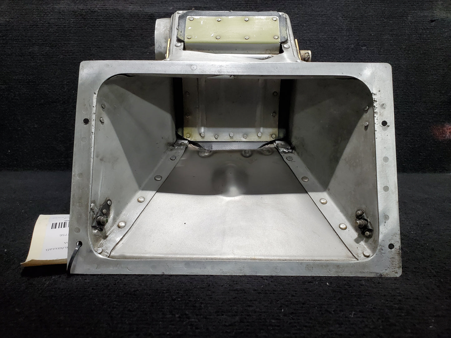 P. Ponk Airbox - 5Y-FOO