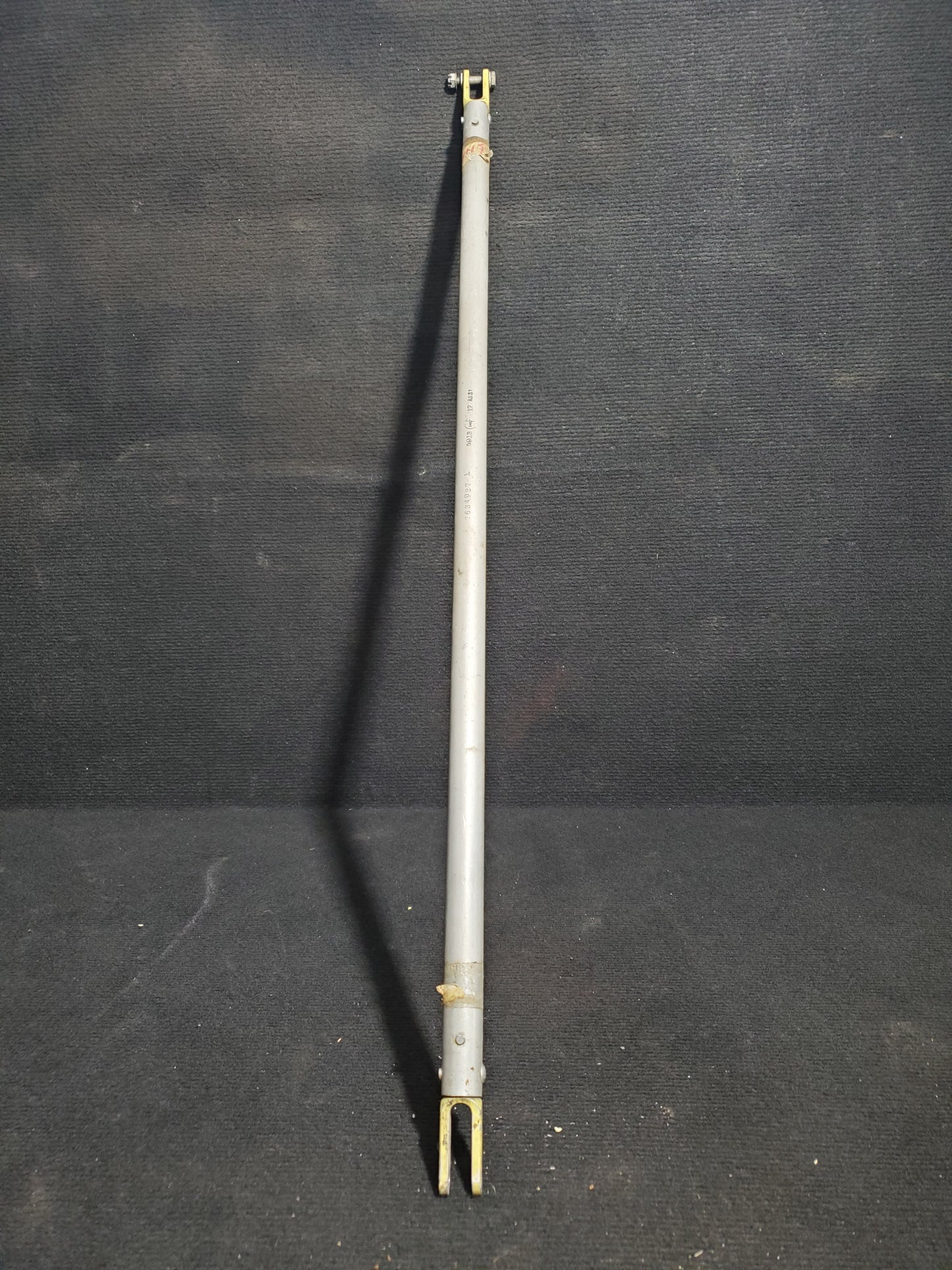 Push Rod Assy Elevator - Cessna - 5Y-BUC