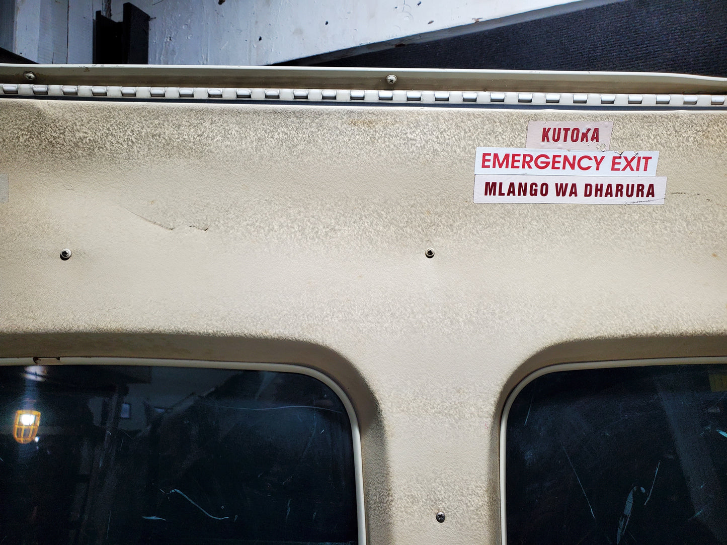 Cargo Door Assy - Upper - Cessna Caravan 208B - 5H-TAZ