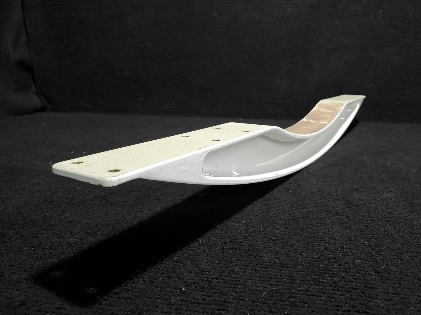 MLG Bay Stiffener - Cessna - 5Y-BUC