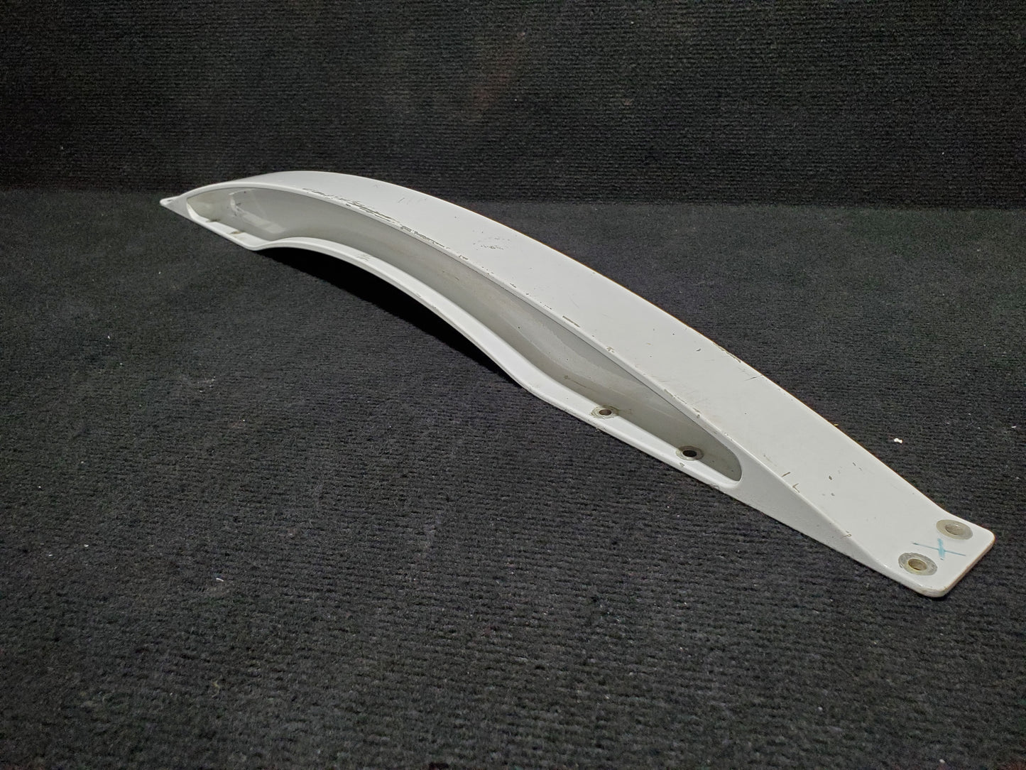 MLG Bay Stiffener - Cessna - 5Y-BUC