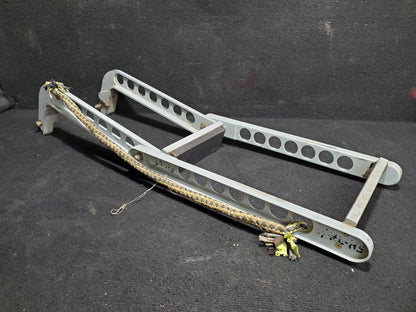 Crew Step Assembly - Cessna - 5H-NWA