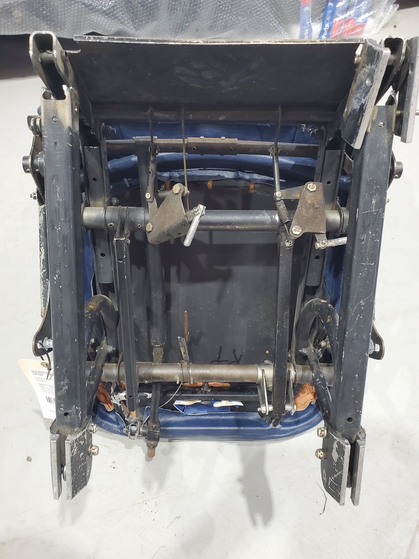 Seat Assembly - Crew Seat w/ Armrests - 1 of 2 - Cessna - OO-SEX