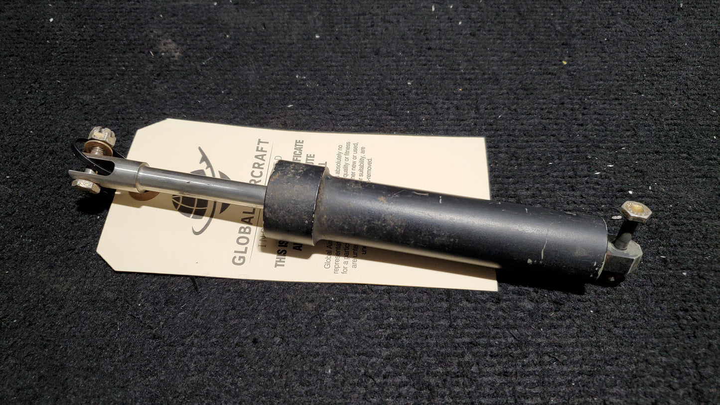 Brake Pedal Return Spring - Cessna - 5H-TAZ