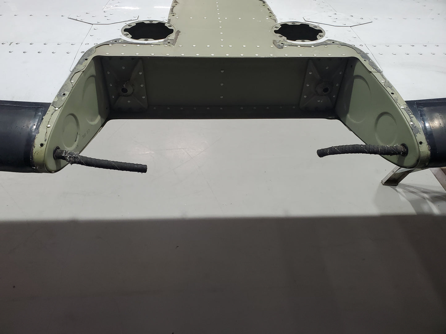 Horizontal Stabilizer - Cessna 208B Caravan - OO-SEX