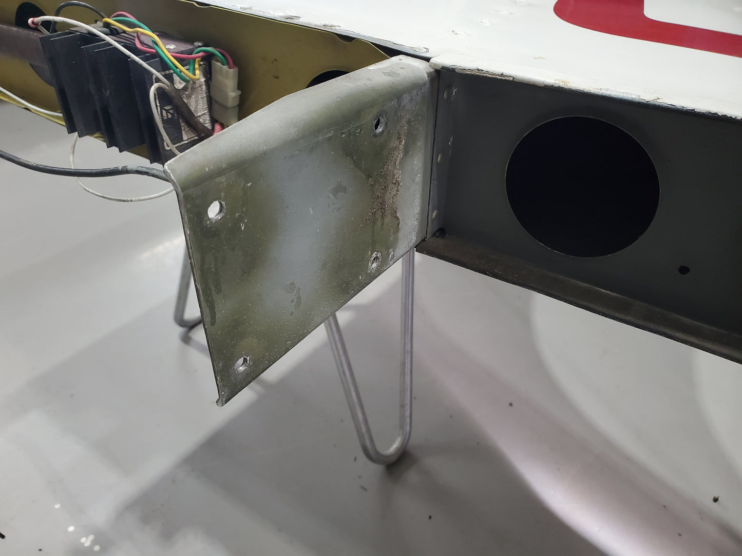 Fin Assembly with Dorsal - Cessna 185 - C-FJEZ