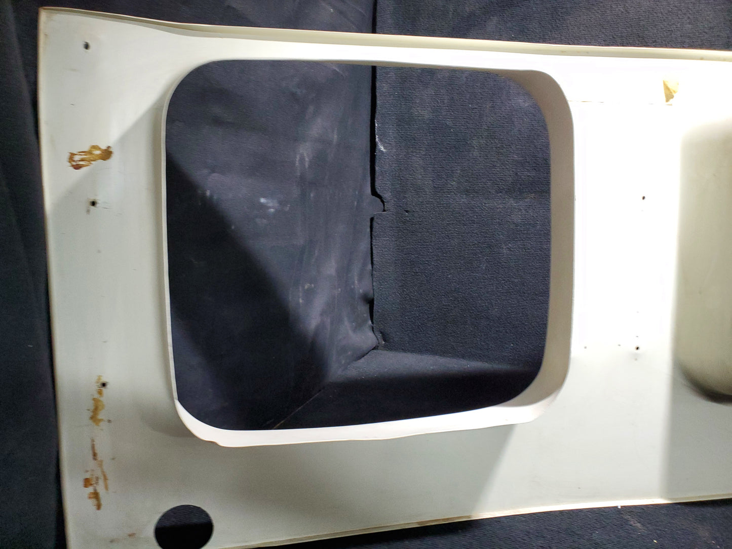 Window Trim - LH - Cessna - 5Y-BUC