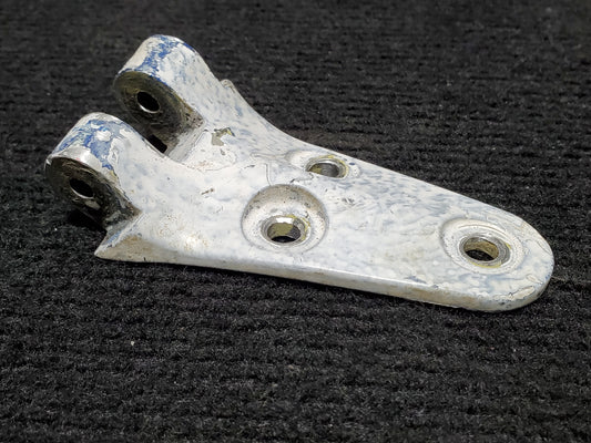 Door Hinge Lwr Aft - RH - Cessna - 5Y-BUC