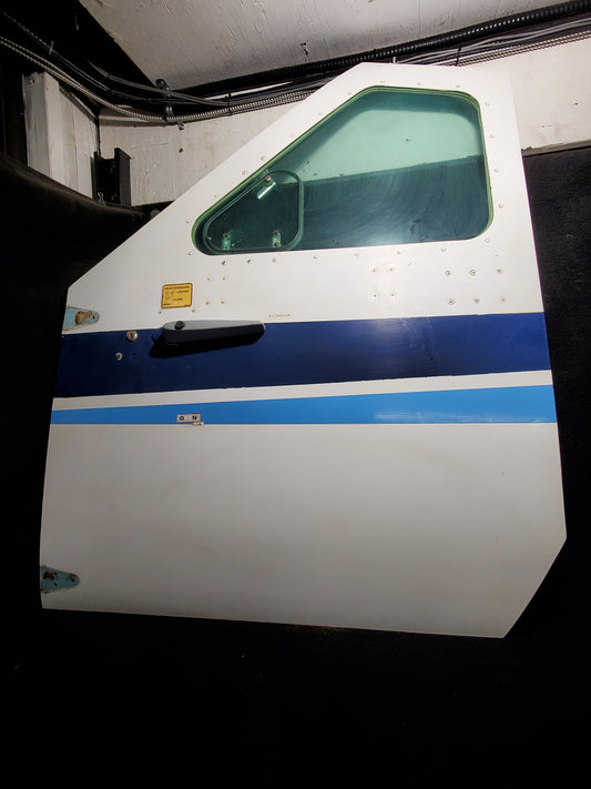 Crew Door - LH - Cessna - 5H-NWA