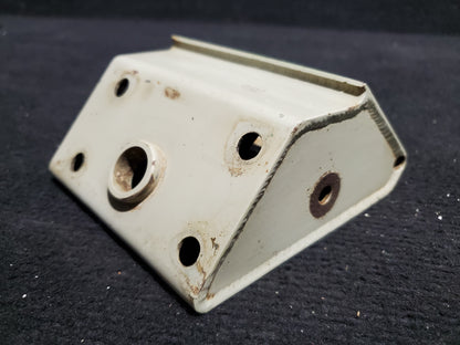 Engine Mount Bracket Assy - Lower LH - Cessna - Unknown Origin