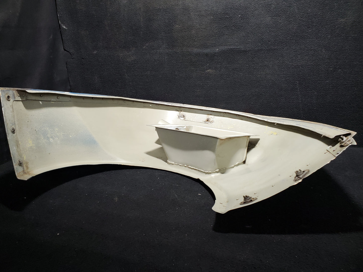 Nose Cap Assy - RH - Cessna - 5H-NWA