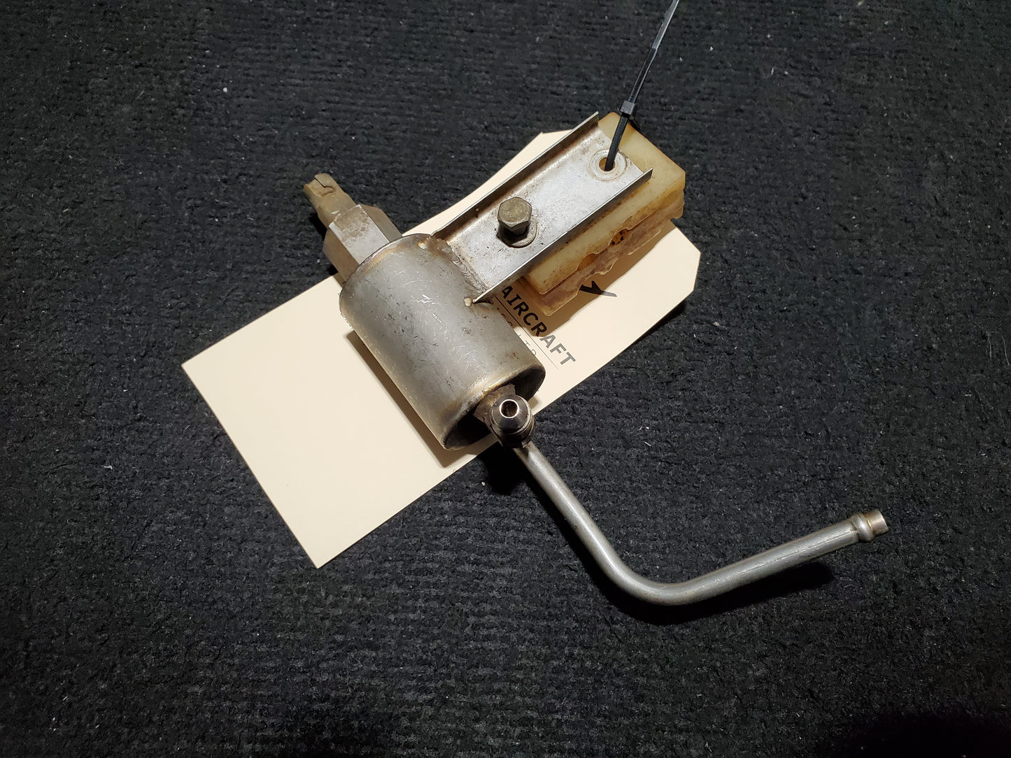 Drain Can Assembly - Cessna - 5H-NWA