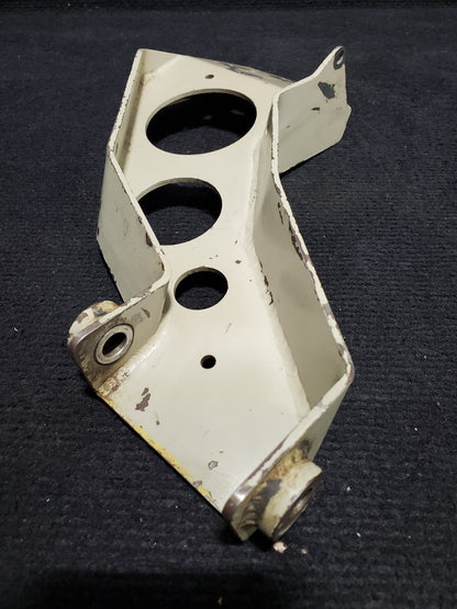 Bracket Assy 95 Amp Alternator - Cessna 208B - Unknown Origin