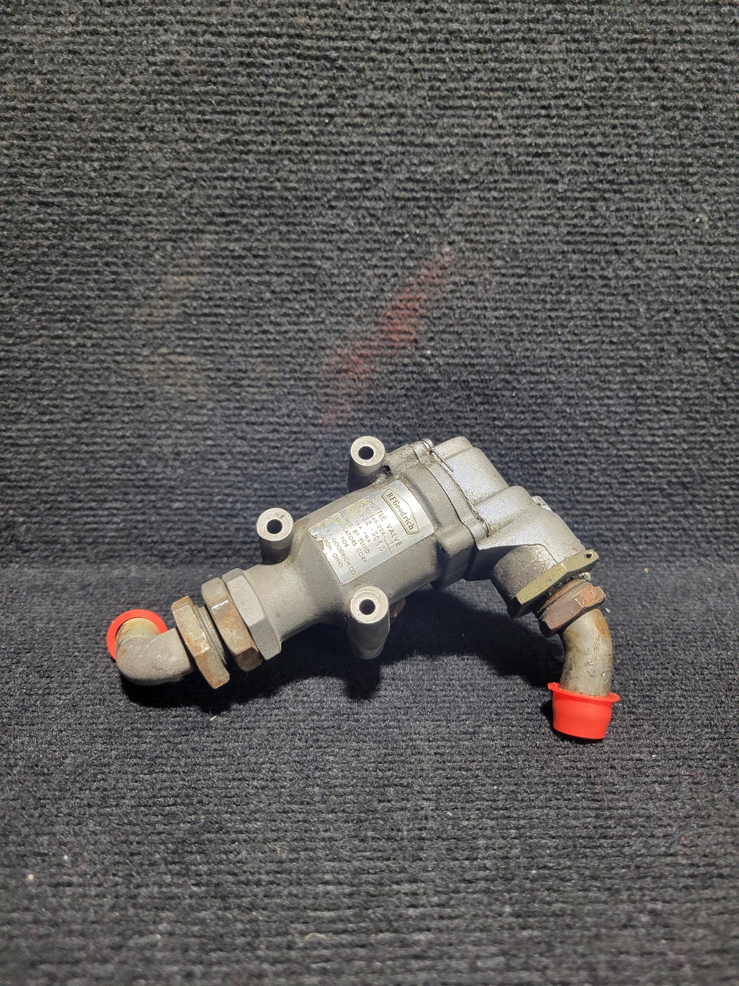 LH Shuttle Valve - B.F. Goodrich - C-FSYN