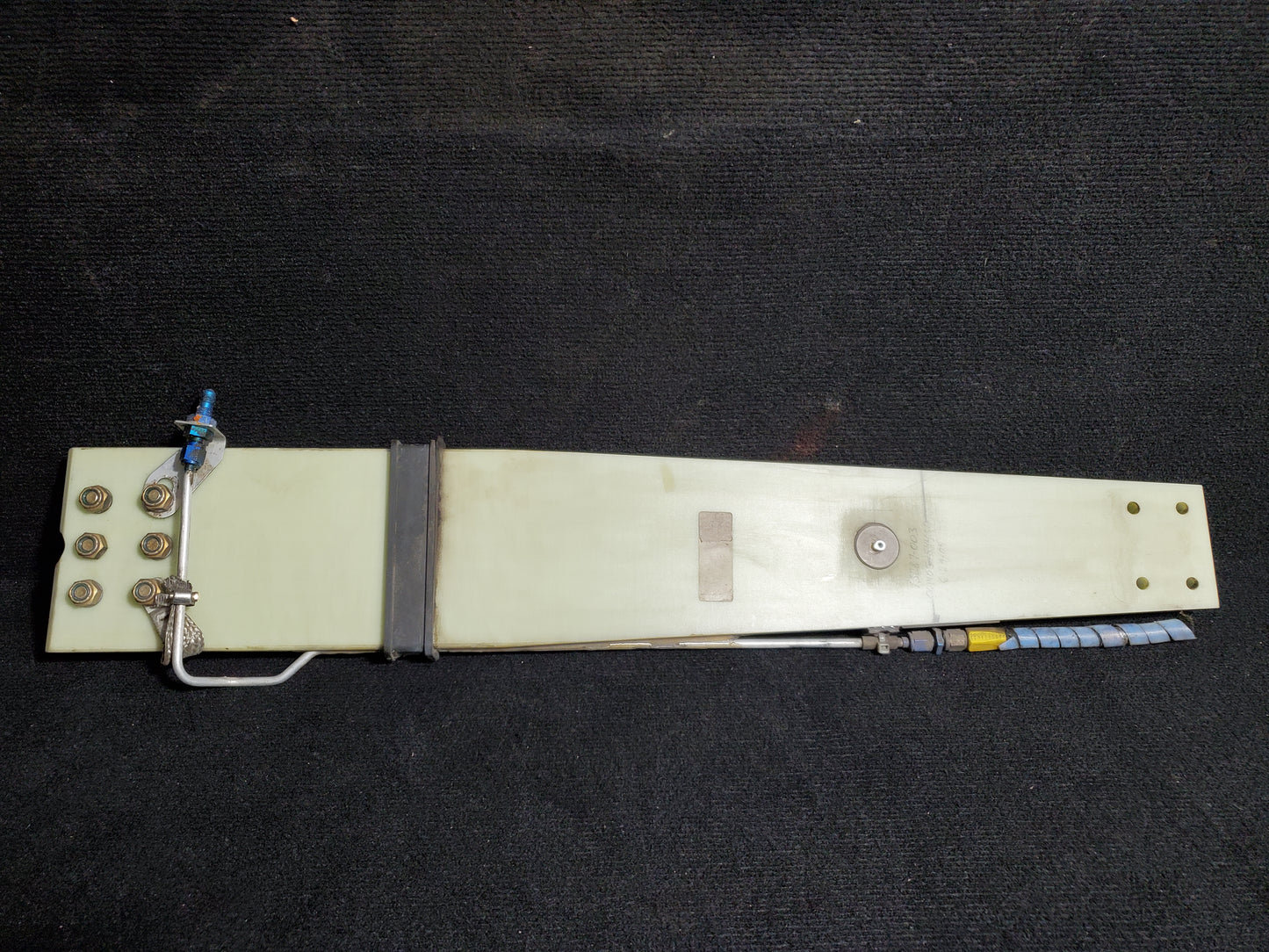 Main Gear Strut - Cirrus - C-GDJL