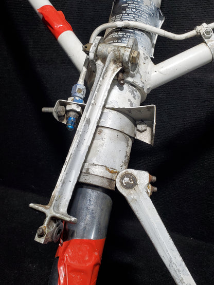 MLG Assy - LH - Beechcraft - C-FINV
