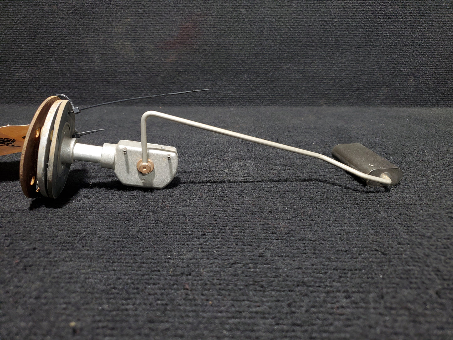 Fuel Level Transmitter INBD - Cessna - 5Y-ZBW