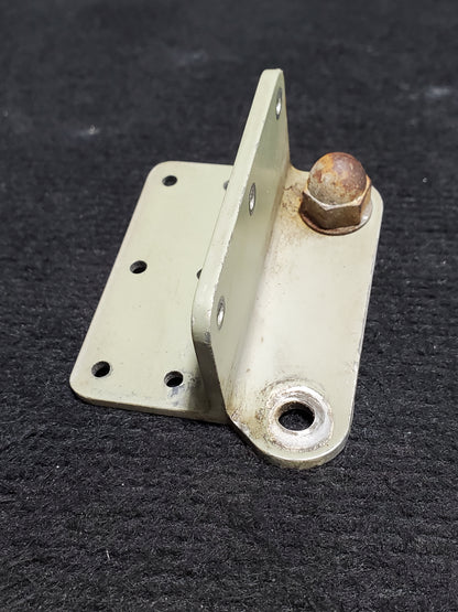 Passenger Door Step Cable Attach Bracket - Cessna - 5H-NWA