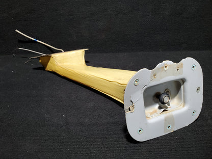 Fuel Drain Cover Outboard with Cargo Pod - Cessna - 5Y-ZBW